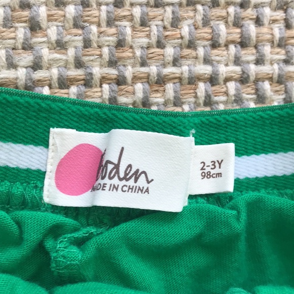 Mini Boden Skort (size 2-3) - Picture 4 of 4